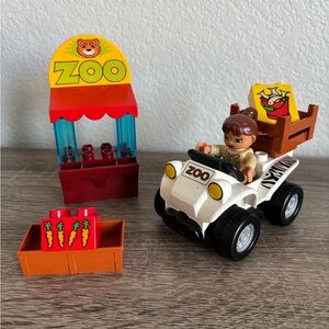 Lego Duplo Zoo Keeper Set